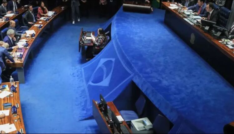 PROPOSTAS TRIBUTÁRIAS E ADMINISTRATIVAS serão analisadas por COMISSÃO TEMPORÁRIA DO SENADO