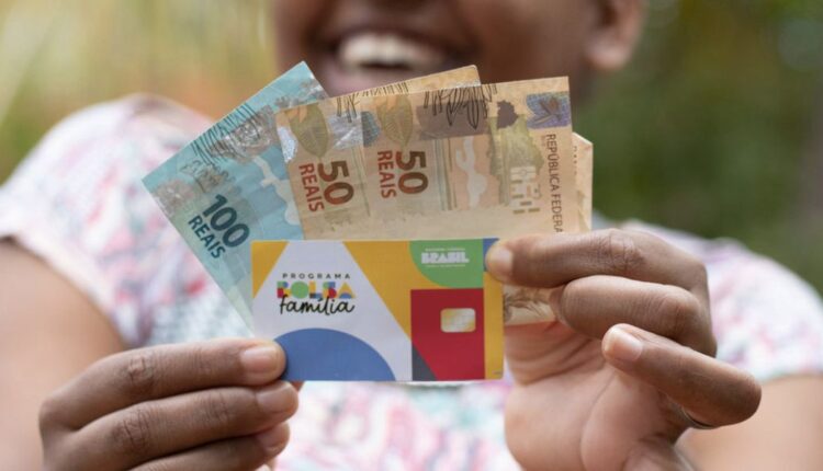 Bolsa Família de junho começa no dia 17