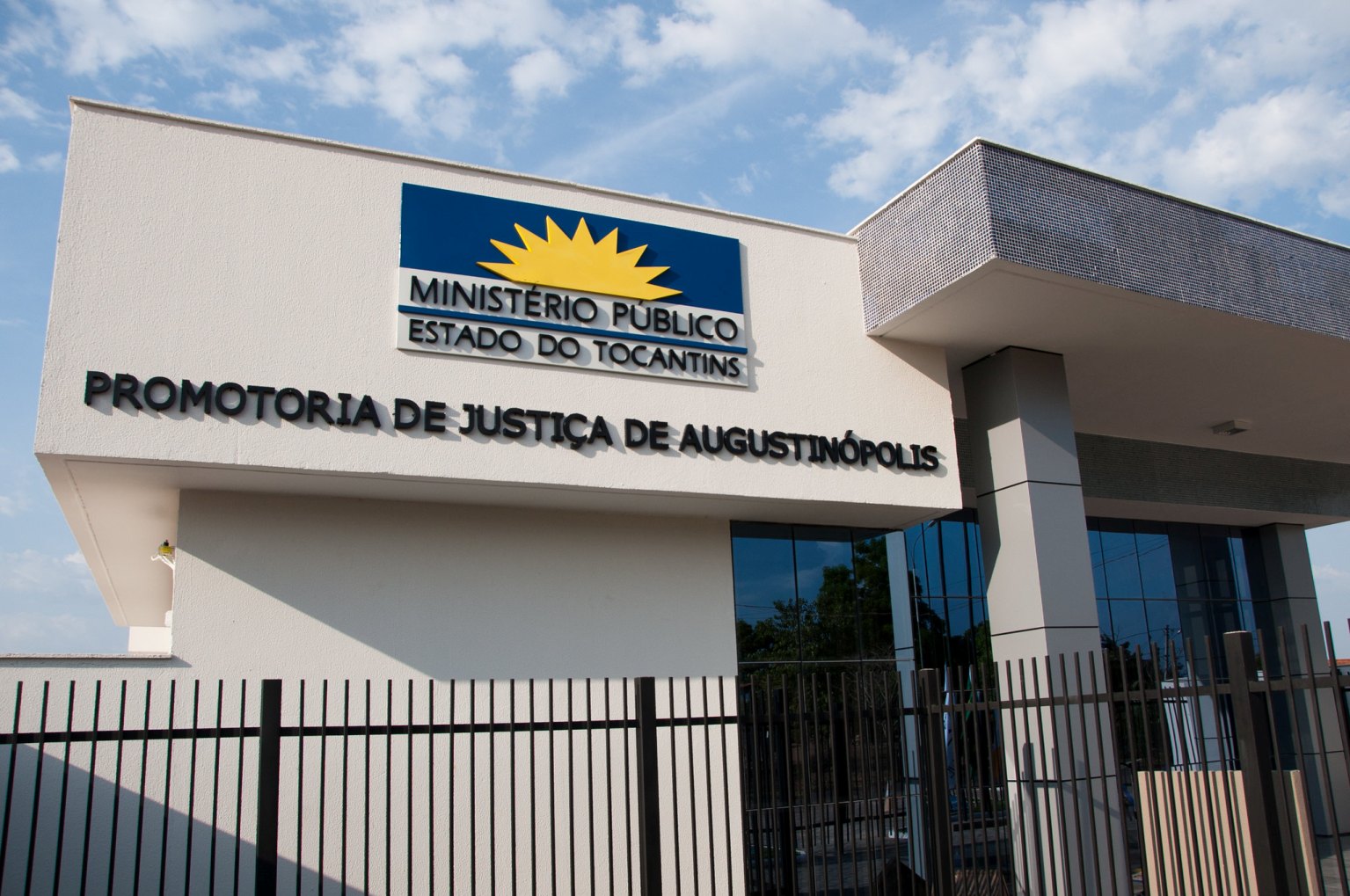 Ministério Público abre CONCURSO com vagas para TÉCNICOS e ANALISTAS