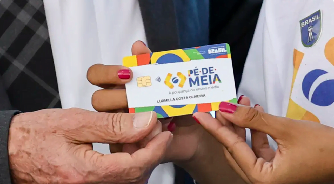 Reta final do depósito de R$ 200,00 do Pé-de-Meia; veja para quem está LIBERADO