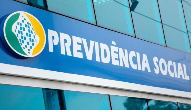 É para pular de alegria: conheça o auxílio de R$ 1.412 oferecido pelo INSS
