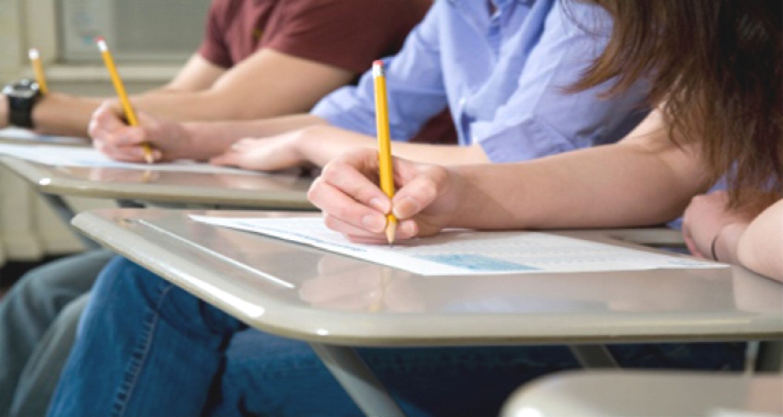GRANDES CONCURSOS abertos nesta semana trazem mais de 2.200 vagas com salários até R$ 15 mil! Confira todas as oportunidades e como se inscrever