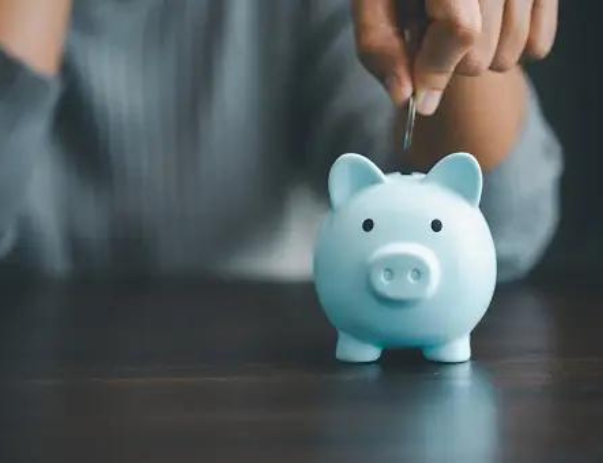 GRANDE BANCO brasileiro dá PRESENTE para quem tem dívidas de R$ 500, R$ 600, R$ 700, R$ 800 acima: ISENÇÃO?