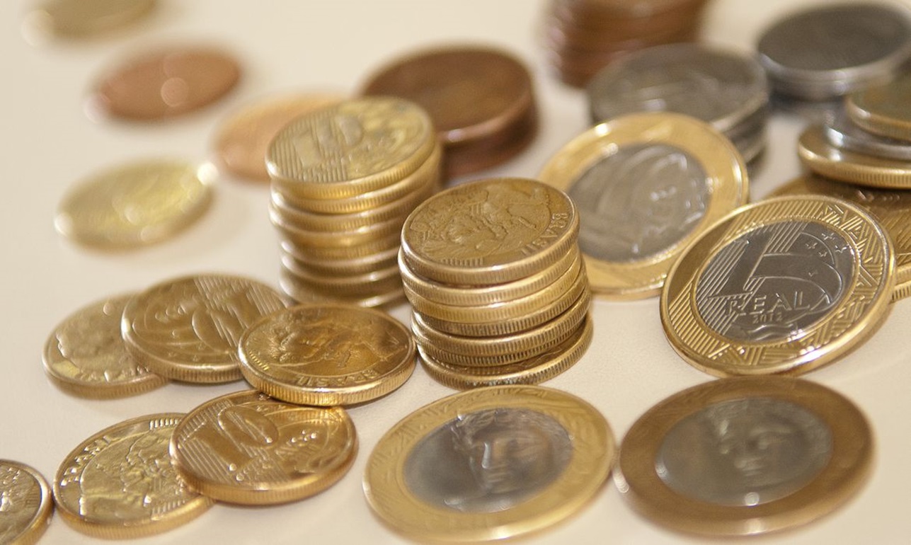 Moedas de 1999 podem valer boa grana no país; Confira