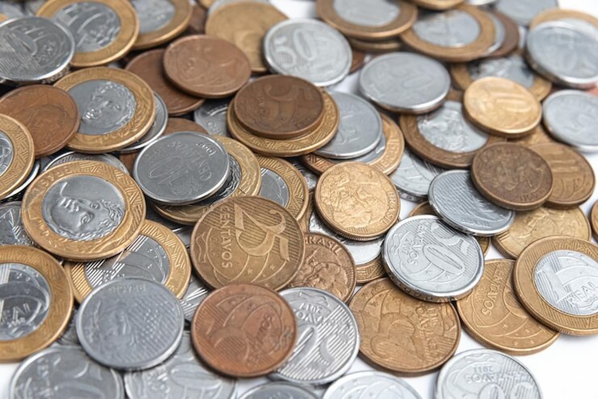 Saiba como identificar MOEDAS RARAS e fature um bom dinheiro