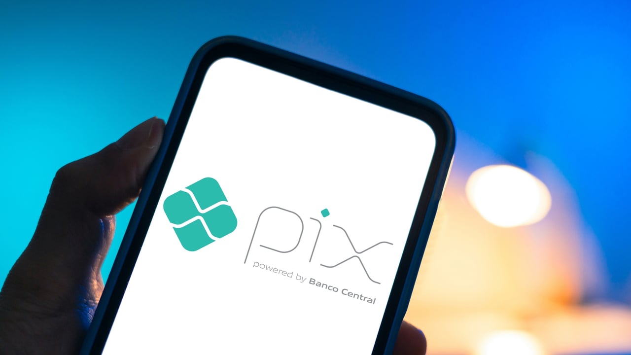 Banco Central divulga data de estreia do Pix por aproximação; confira