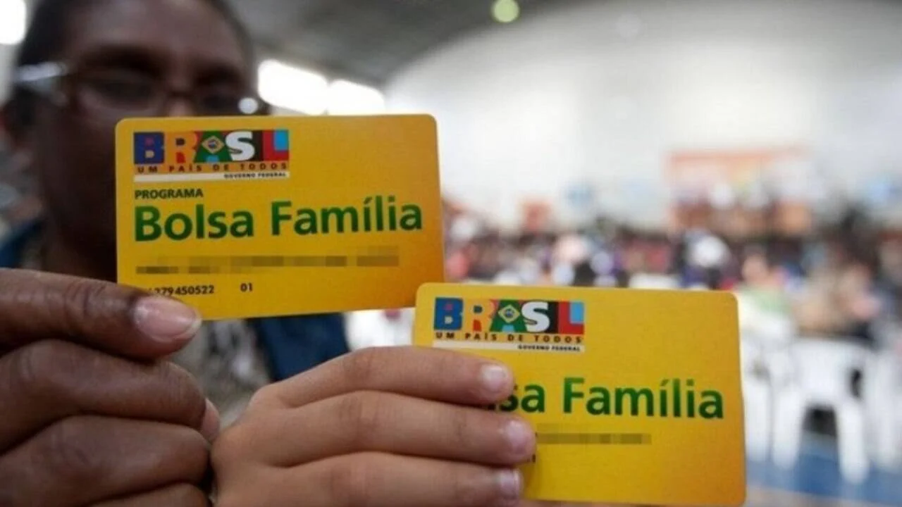 Bolsa Família: fila de espera chega a 700 mil pessoas; veja como sair desta situação