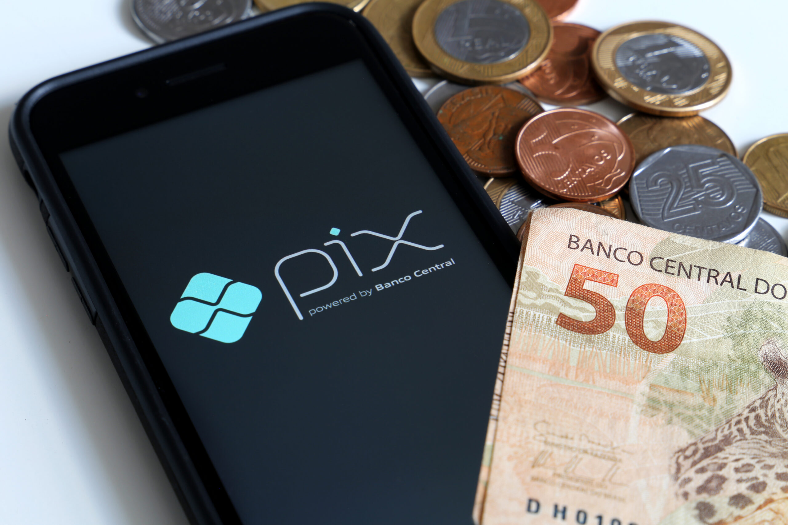 PIX AUTOMÁTICO: Nova função entra em vigor no país em breve