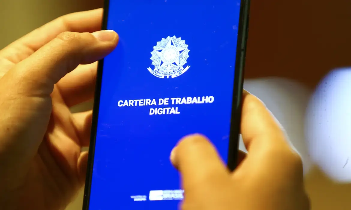 Caixa paga NOVO abono a trabalhadores HOJE (15/07); veja quem recebe Caixa paga NOVO abono a trabalhadores HOJE (15/07); veja quem recebe