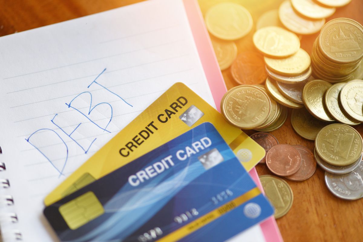 Tem dívidas no cartão de crédito? Banco Central dá EXCELENTE NOTÍCIA para julho