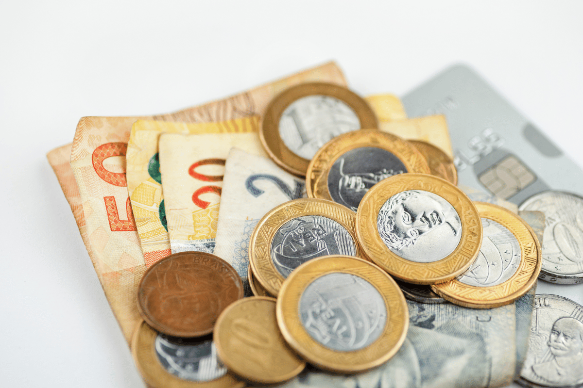 Essas moedas raras do Brasil vão fazer você ganhar muito dinheiro; Conheça quais!