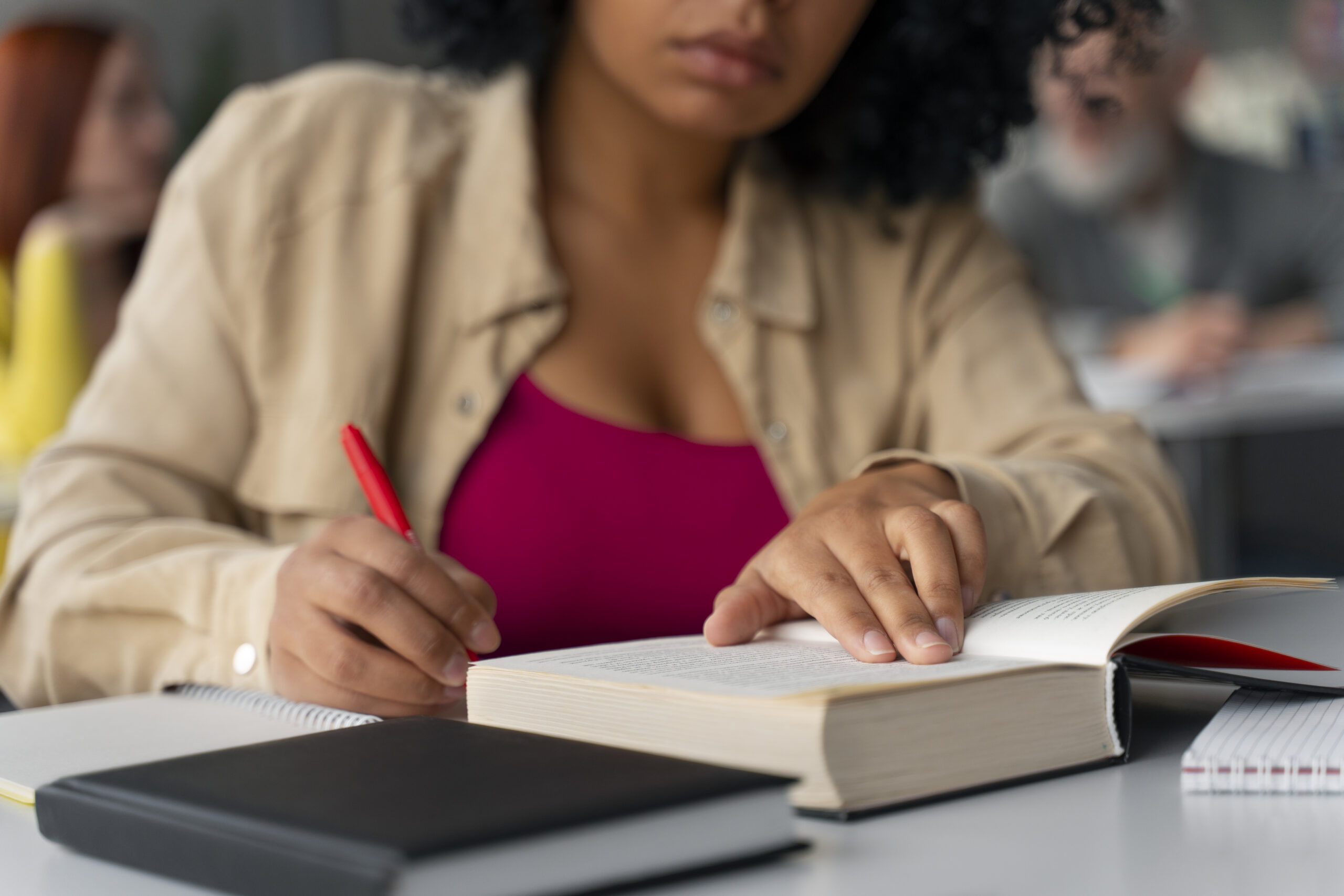 Desvende os segredos da interpretação de textos: dicas para dominar gêneros variados!
