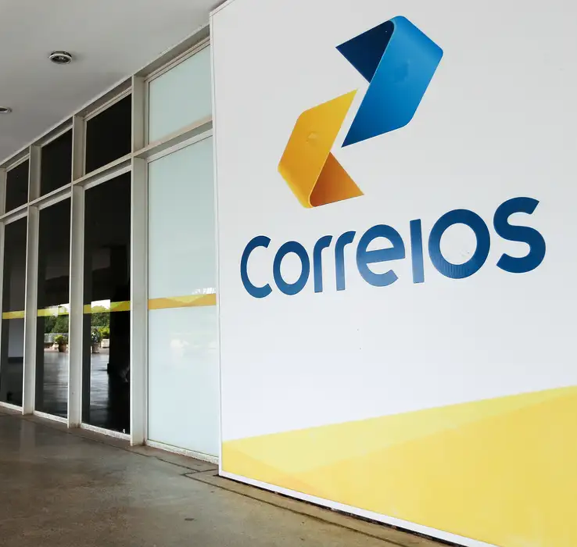 Vejas as melhores dicas para iniciar seus estudos para o Concurso Correios! Imagem: Agência Brasil