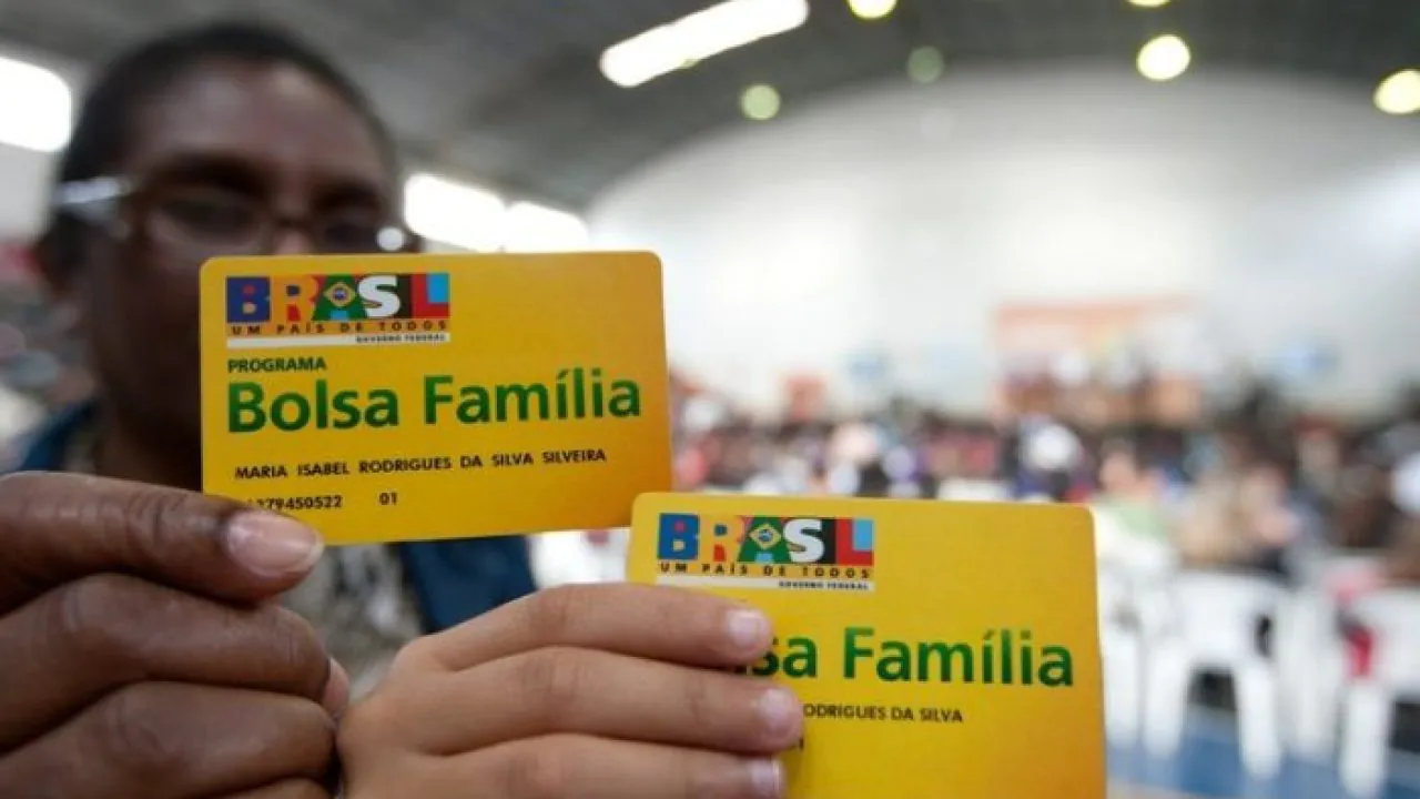 ÚLTIMO PAGAMENTO: governo conclui repasses do Bolsa Família nesta quinta-feira (31)