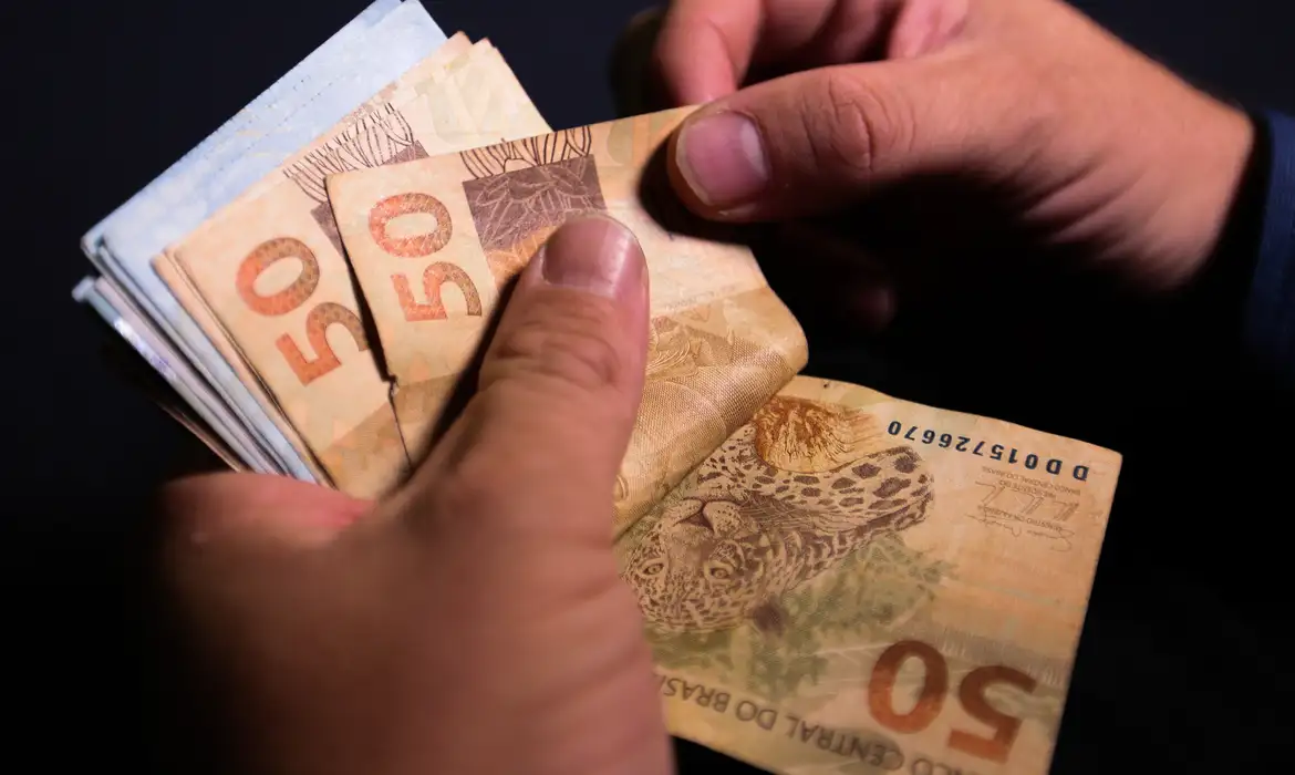 Valor Total dos Recursos Esquecidos Em Instituições Financeiras Chega a Quase R$ 9 Bilhões. Imagem: Agência Brasil.