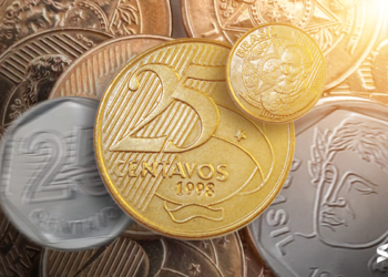 Moeda de 25 centavos com erro de cunhagem, uma falha rara que pode aumentar significativamente seu valor.