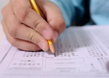 Concurso TJ RJ em xeque? Tribunal extingue quase 700 cargos e gera alerta em candidatos