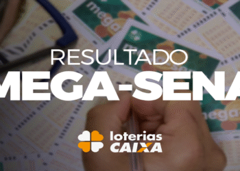 Pessoa preenchendo volante da Mega-Sena com destaque para o resultado das Loterias Caixa