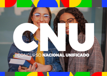 Logo do Concurso Nacional Unificado (CNU) com duas pessoas sorrindo ao fundo.