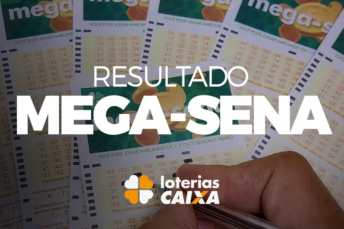 Pessoa preenchendo volante da Mega-Sena com destaque para o texto 'Resultado Mega-Sena' das Loterias Caixa