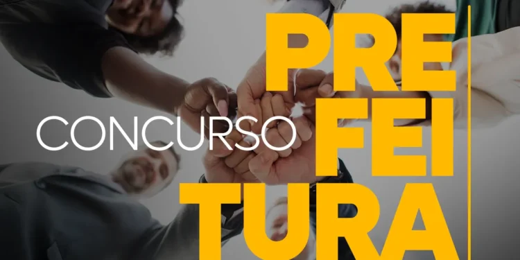 Grupo de profissionais unindo as mãos, com "CONCURSO PREFEITURA" sobreposto, simbolizando oportunidade de trabalho.