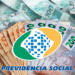 Notas de reais e símbolo da Previdência Social destacando informação sobre o pagamento do INSS antes do Natal.