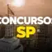 Edifício Altino Arantes (Farol Santander) com bandeira de SP e texto "Concursos SP" sobre skyline paulistano